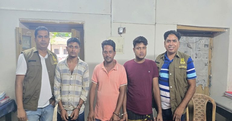শ্রীপুরে সাউন্ড বক্স না নেওয়ায় ভ্রমণ ফেরত ট্রলারে হামলা, গ্রেফতার ৩