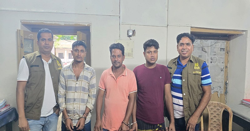 শ্রীপুরে সাউন্ড বক্স না নেওয়ায় ভ্রমণ ফেরত ট্রলারে হামলা, গ্রেফতার ৩